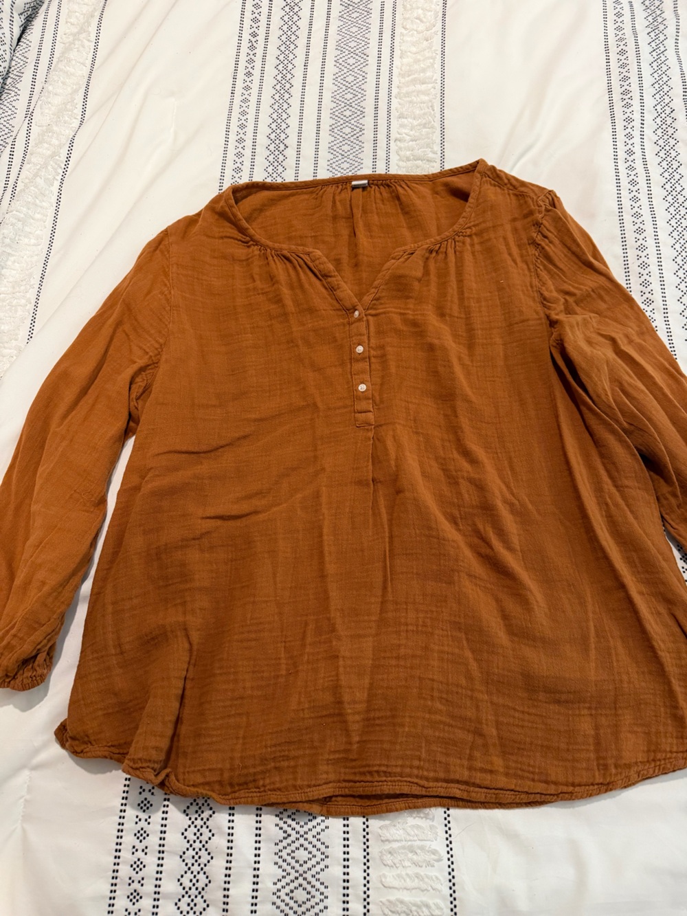 Old Navy Rust Orange Long-Sleeve Henley Peasant Top